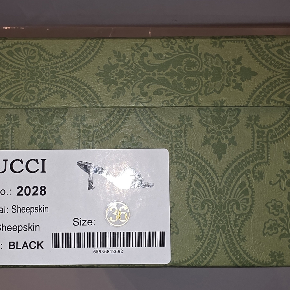 Gucci Black Sheepskin Men's Accessory